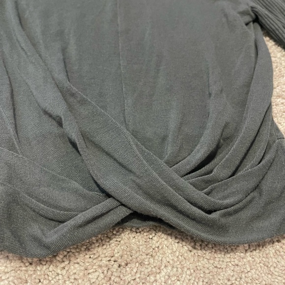 ALO Yoga Dark Gray Twist Front Long Sleeve Top - Picture 3 of 5